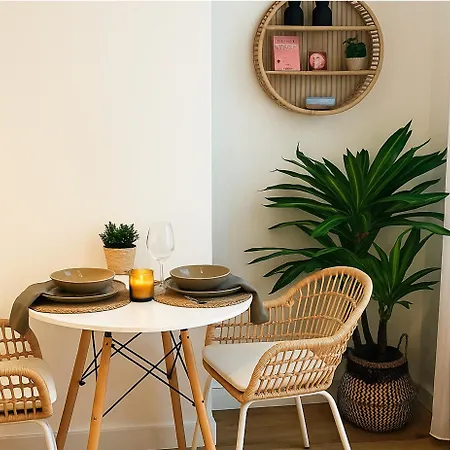 Modern With Ac Near Old & Appartement *