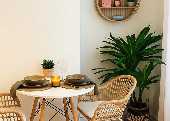 Modern With Ac Near Old & Appartement *